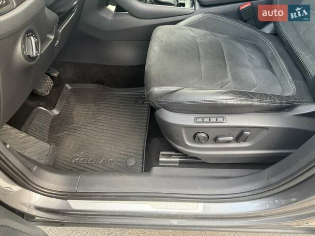 Сірий Шкода Kodiaq, об'ємом двигуна 1.98 л та пробігом 75 тис. км за 37000 $, фото 17 на Automoto.ua