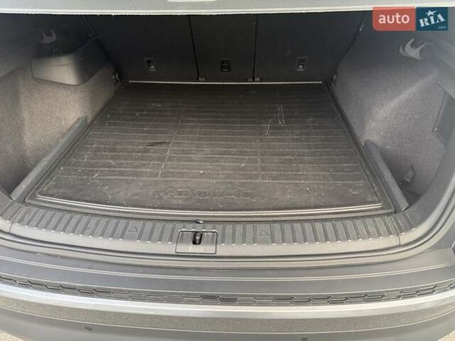 Сірий Шкода Kodiaq, об'ємом двигуна 1.98 л та пробігом 75 тис. км за 37000 $, фото 11 на Automoto.ua