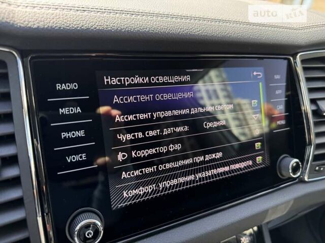 Сірий Шкода Kodiaq, об'ємом двигуна 1.97 л та пробігом 56 тис. км за 39933 $, фото 76 на Automoto.ua