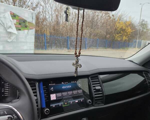 Сірий Шкода Kodiaq, об'ємом двигуна 1.98 л та пробігом 88 тис. км за 41700 $, фото 45 на Automoto.ua