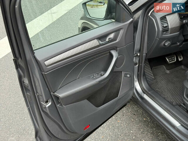 Серый Шкода Kodiaq, объемом двигателя 1.97 л и пробегом 169 тыс. км за 36499 $, фото 36 на Automoto.ua