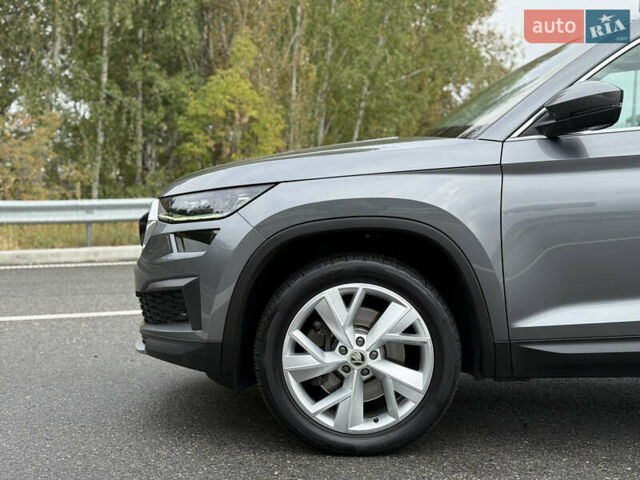 Серый Шкода Kodiaq, объемом двигателя 1.97 л и пробегом 169 тыс. км за 36499 $, фото 27 на Automoto.ua