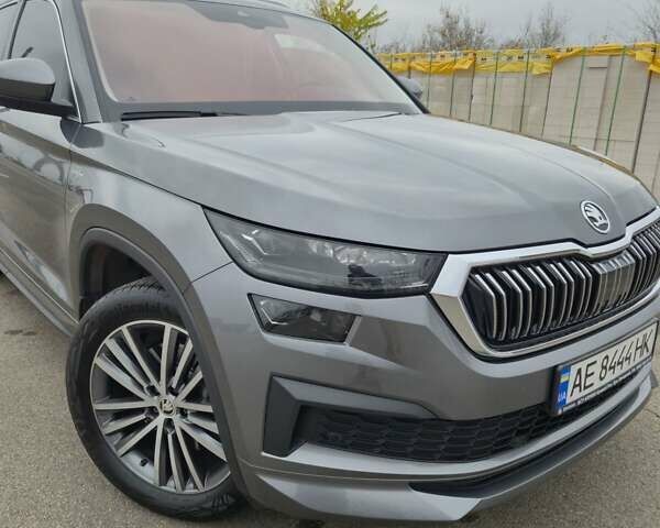 Сірий Шкода Kodiaq, об'ємом двигуна 1.98 л та пробігом 88 тис. км за 41700 $, фото 49 на Automoto.ua