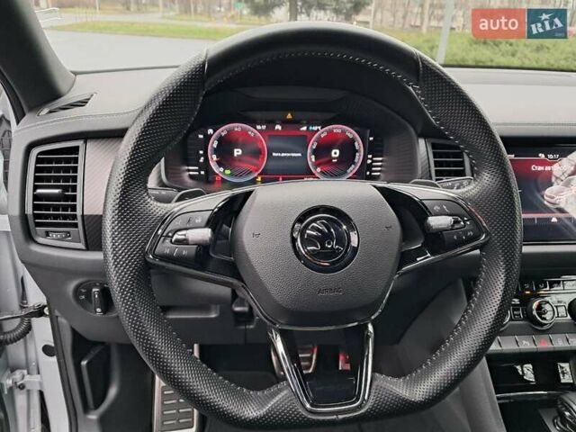 Серый Шкода Kodiaq, объемом двигателя 1.97 л и пробегом 21 тыс. км за 45400 $, фото 49 на Automoto.ua