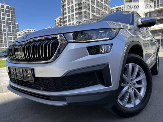 Сірий Шкода Kodiaq, об'ємом двигуна 1.97 л та пробігом 56 тис. км за 39933 $, фото 125 на Automoto.ua