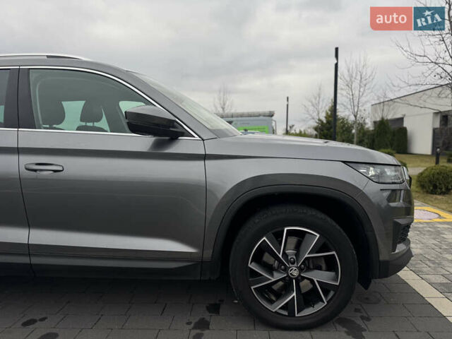 Серый Шкода Kodiaq, объемом двигателя 1.97 л и пробегом 184 тыс. км за 34999 $, фото 14 на Automoto.ua