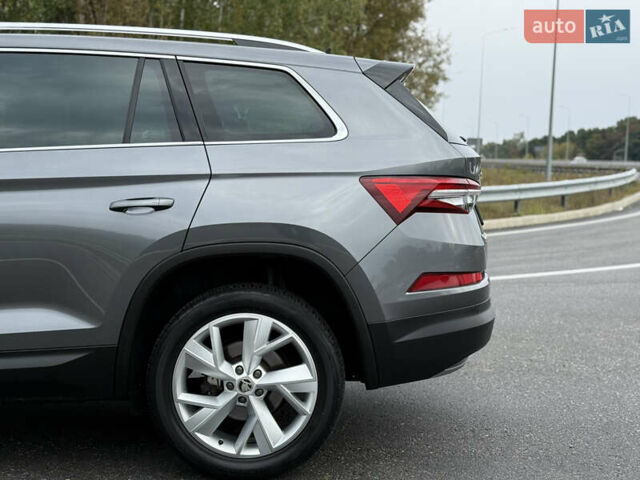 Серый Шкода Kodiaq, объемом двигателя 1.97 л и пробегом 169 тыс. км за 36499 $, фото 28 на Automoto.ua