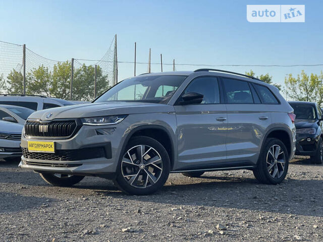 Серый Шкода Kodiaq, объемом двигателя 2 л и пробегом 21 тыс. км за 46990 $, фото 3 на Automoto.ua