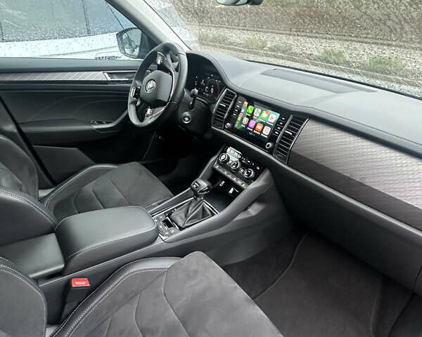 Серый Шкода Kodiaq, объемом двигателя 1.97 л и пробегом 43 тыс. км за 40000 $, фото 4 на Automoto.ua