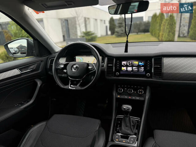 Серый Шкода Kodiaq, объемом двигателя 1.97 л и пробегом 184 тыс. км за 34999 $, фото 25 на Automoto.ua