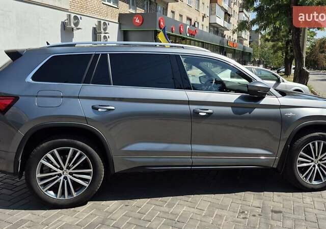 Шкода Kodiaq 2023 в Львове на Automoto.ua Серый Шкода Kodiaq, объемом двигателя 1.97 л и пробегом 31 тыс. км за 46000 $, фото 7 на Automoto.ua