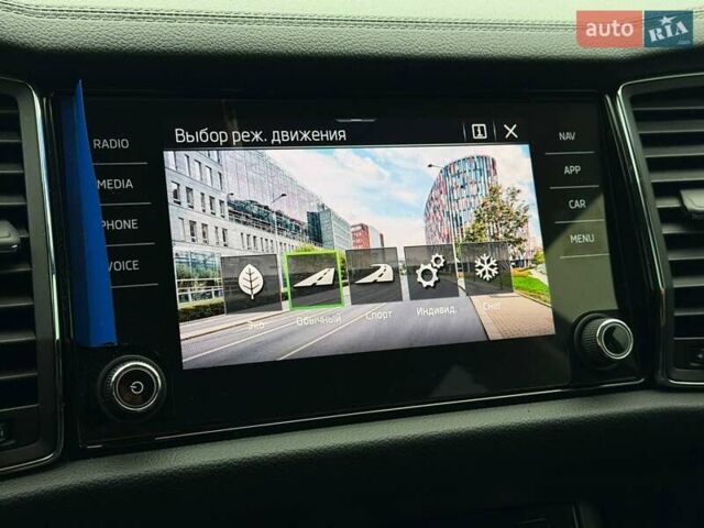 Сірий Шкода Kodiaq, об'ємом двигуна 1.98 л та пробігом 87 тис. км за 42000 $, фото 79 на Automoto.ua