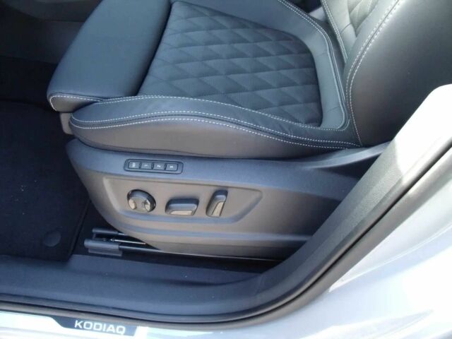 Сірий Шкода Kodiaq, об'ємом двигуна 2 л та пробігом 15 тис. км за 24500 $, фото 7 на Automoto.ua