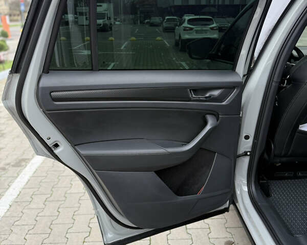 Серый Шкода Kodiaq, объемом двигателя 1.97 л и пробегом 46 тыс. км за 45000 $, фото 19 на Automoto.ua