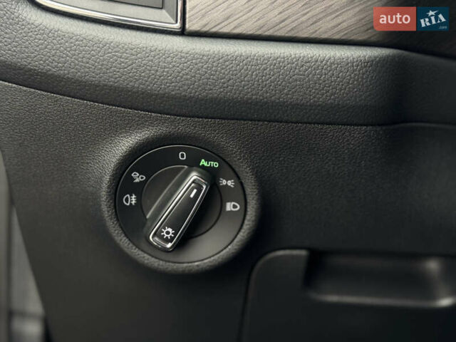 Серый Шкода Kodiaq, объемом двигателя 1.97 л и пробегом 184 тыс. км за 34999 $, фото 33 на Automoto.ua