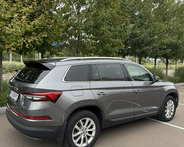 Серый Шкода Kodiaq, объемом двигателя 1.98 л и пробегом 57 тыс. км за 42000 $, фото 17 на Automoto.ua