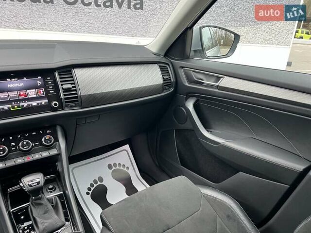 Серый Шкода Kodiaq, объемом двигателя 1.97 л и пробегом 49 тыс. км за 37800 $, фото 42 на Automoto.ua