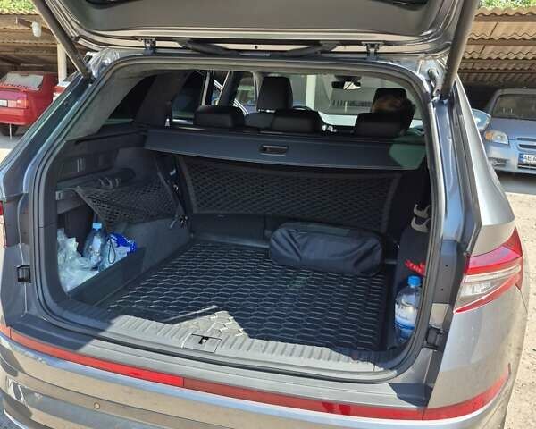 Шкода Kodiaq 2023 в Львове на Automoto.ua Серый Шкода Kodiaq, объемом двигателя 1.97 л и пробегом 31 тыс. км за 46000 $, фото 9 на Automoto.ua