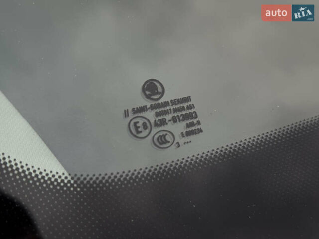 Серый Шкода Kodiaq, объемом двигателя 1.97 л и пробегом 184 тыс. км за 34999 $, фото 62 на Automoto.ua