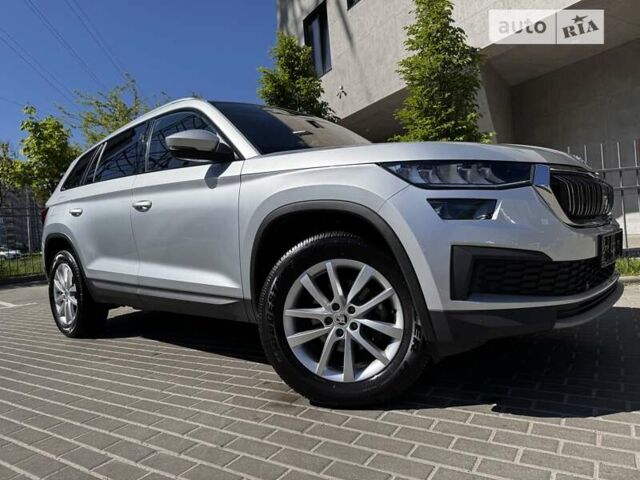 Сірий Шкода Kodiaq, об'ємом двигуна 1.97 л та пробігом 56 тис. км за 39933 $, фото 50 на Automoto.ua