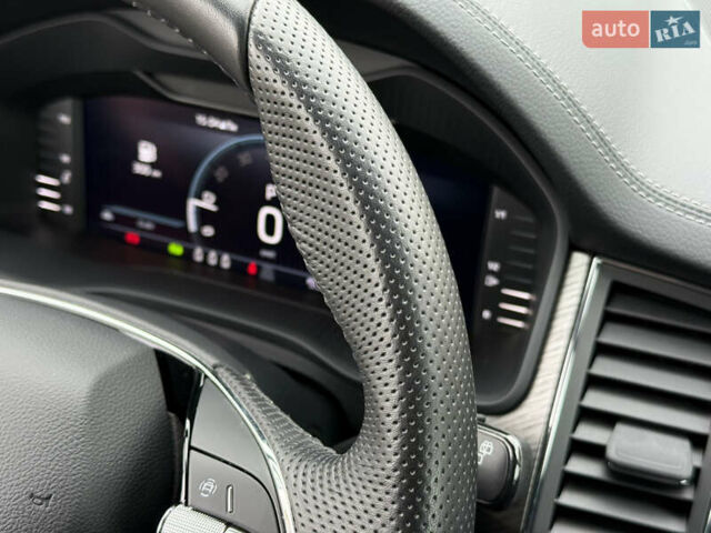 Серый Шкода Kodiaq, объемом двигателя 1.97 л и пробегом 169 тыс. км за 36499 $, фото 45 на Automoto.ua