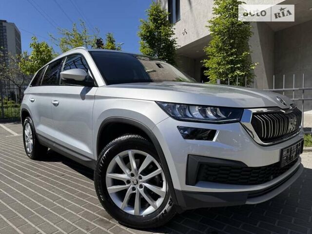 Сірий Шкода Kodiaq, об'ємом двигуна 1.97 л та пробігом 56 тис. км за 39933 $, фото 55 на Automoto.ua