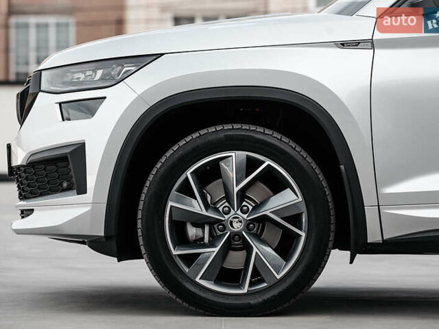 Серый Шкода Kodiaq, объемом двигателя 1.98 л и пробегом 46 тыс. км за 40500 $, фото 14 на Automoto.ua
