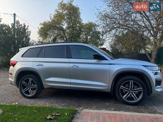 Шкода Kodiaq 2023 в Кропивницком (Кировограде) на Automoto.ua Серый Шкода Kodiaq, объемом двигателя 1.97 л и пробегом 68 тыс. км за 45500 $, фото 2 на Automoto.ua