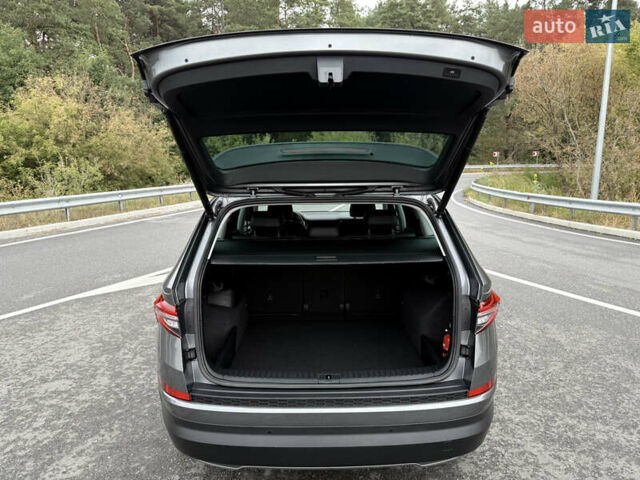Серый Шкода Kodiaq, объемом двигателя 1.97 л и пробегом 169 тыс. км за 36499 $, фото 64 на Automoto.ua