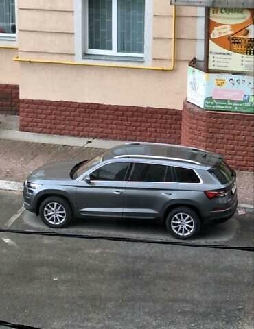 Сірий Шкода Kodiaq, об'ємом двигуна 1.97 л та пробігом 33 тис. км за 42500 $, фото 2 на Automoto.ua