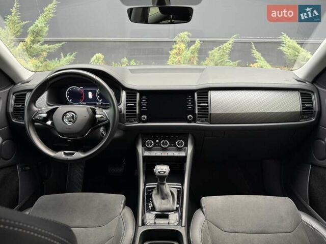 Серый Шкода Kodiaq, объемом двигателя 1.97 л и пробегом 43 тыс. км за 41500 $, фото 64 на Automoto.ua
