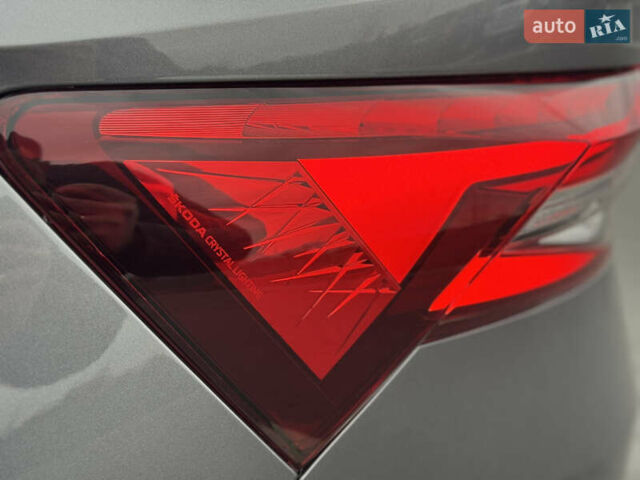 Серый Шкода Kodiaq, объемом двигателя 1.97 л и пробегом 184 тыс. км за 34999 $, фото 65 на Automoto.ua