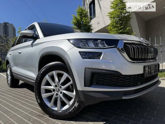 Сірий Шкода Kodiaq, об'ємом двигуна 1.97 л та пробігом 56 тис. км за 39933 $, фото 57 на Automoto.ua