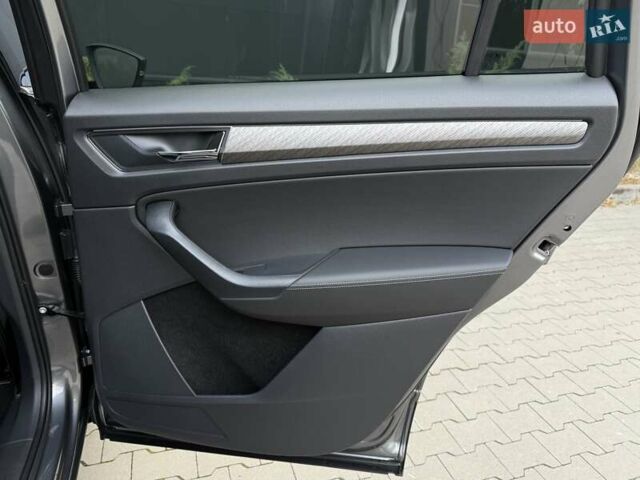 Серый Шкода Kodiaq, объемом двигателя 1.97 л и пробегом 43 тыс. км за 41500 $, фото 57 на Automoto.ua