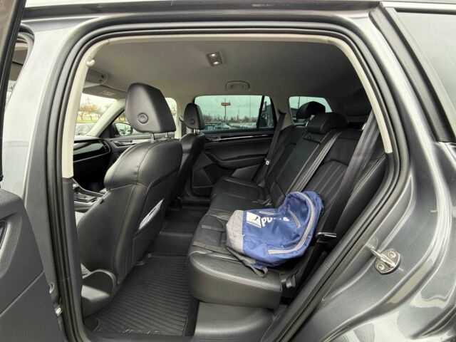 Сірий Шкода Kodiaq, об'ємом двигуна 2 л та пробігом 87 тис. км за 42000 $, фото 17 на Automoto.ua