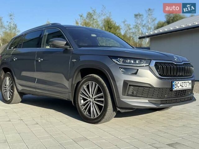 Серый Шкода Kodiaq, объемом двигателя 1.97 л и пробегом 73 тыс. км за 46666 $, фото 3 на Automoto.ua