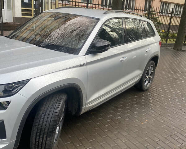 Серый Шкода Kodiaq, объемом двигателя 1.97 л и пробегом 10 тыс. км за 45500 $, фото 5 на Automoto.ua