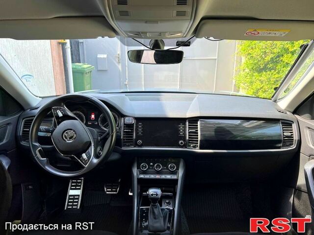 Шкода Kodiaq 2024 в Ивано-Франковске на Automoto.ua Серый Шкода Kodiaq, объемом двигателя 2 л и пробегом 102 тыс. км за 35000 $, фото 7 на Automoto.ua