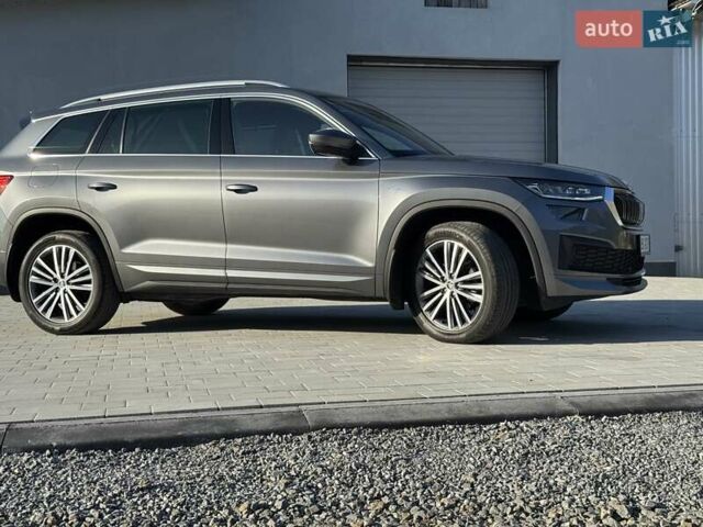 Серый Шкода Kodiaq, объемом двигателя 1.97 л и пробегом 73 тыс. км за 46666 $, фото 5 на Automoto.ua