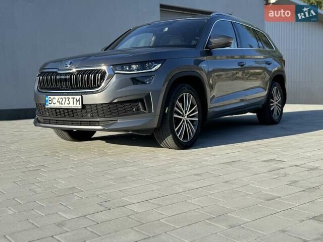 Серый Шкода Kodiaq, объемом двигателя 1.97 л и пробегом 73 тыс. км за 46666 $, фото 2 на Automoto.ua
