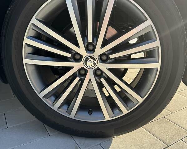 Серый Шкода Kodiaq, объемом двигателя 1.97 л и пробегом 73 тыс. км за 46666 $, фото 30 на Automoto.ua