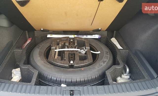 Серый Шкода Kodiaq, объемом двигателя 1.97 л и пробегом 14 тыс. км за 46200 $, фото 9 на Automoto.ua