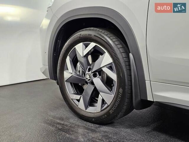Шкода Kodiaq 2025 в Киеве на Automoto.ua Серый Шкода Kodiaq, объемом двигателя 2 л и пробегом 7 тыс. км за 51500 $, фото 52 на Automoto.ua
