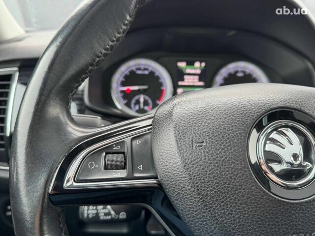 Синий Шкода Kodiaq, объемом двигателя 2 л и пробегом 335 тыс. км за 24990 $, фото 26 на Automoto.ua
