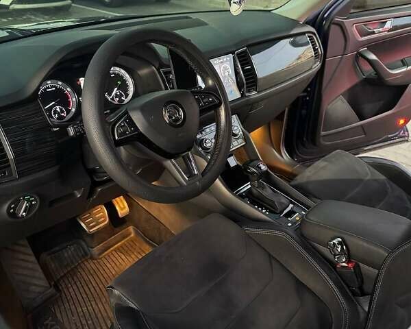Синий Шкода Kodiaq, объемом двигателя 1.98 л и пробегом 142 тыс. км за 24500 $, фото 5 на Automoto.ua