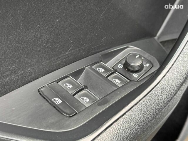 Синий Шкода Kodiaq, объемом двигателя 2 л и пробегом 335 тыс. км за 24990 $, фото 37 на Automoto.ua