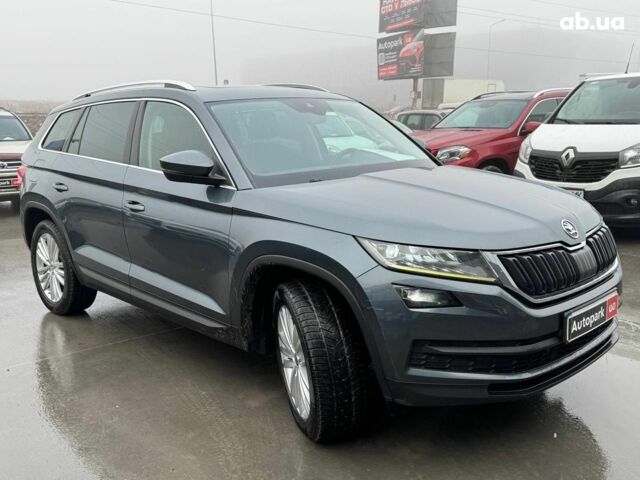 Синий Шкода Kodiaq, объемом двигателя 2 л и пробегом 335 тыс. км за 24990 $, фото 2 на Automoto.ua