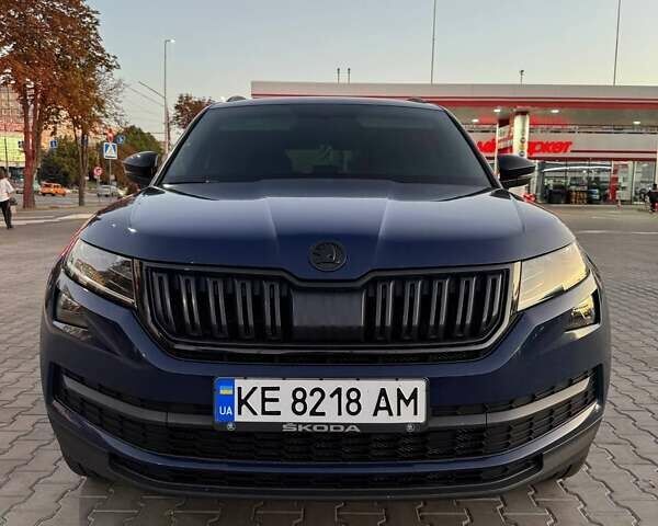 Синий Шкода Kodiaq, объемом двигателя 1.98 л и пробегом 142 тыс. км за 24500 $, фото 2 на Automoto.ua