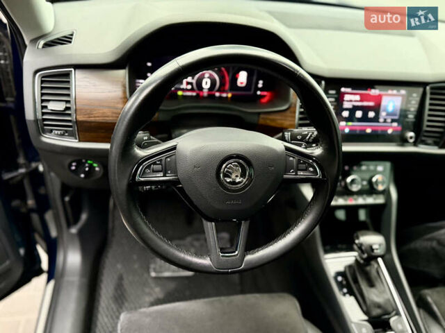 Синий Шкода Kodiaq, объемом двигателя 1.97 л и пробегом 105 тыс. км за 33999 $, фото 18 на Automoto.ua