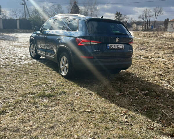 Синий Шкода Kodiaq, объемом двигателя 1.97 л и пробегом 149 тыс. км за 30900 $, фото 27 на Automoto.ua